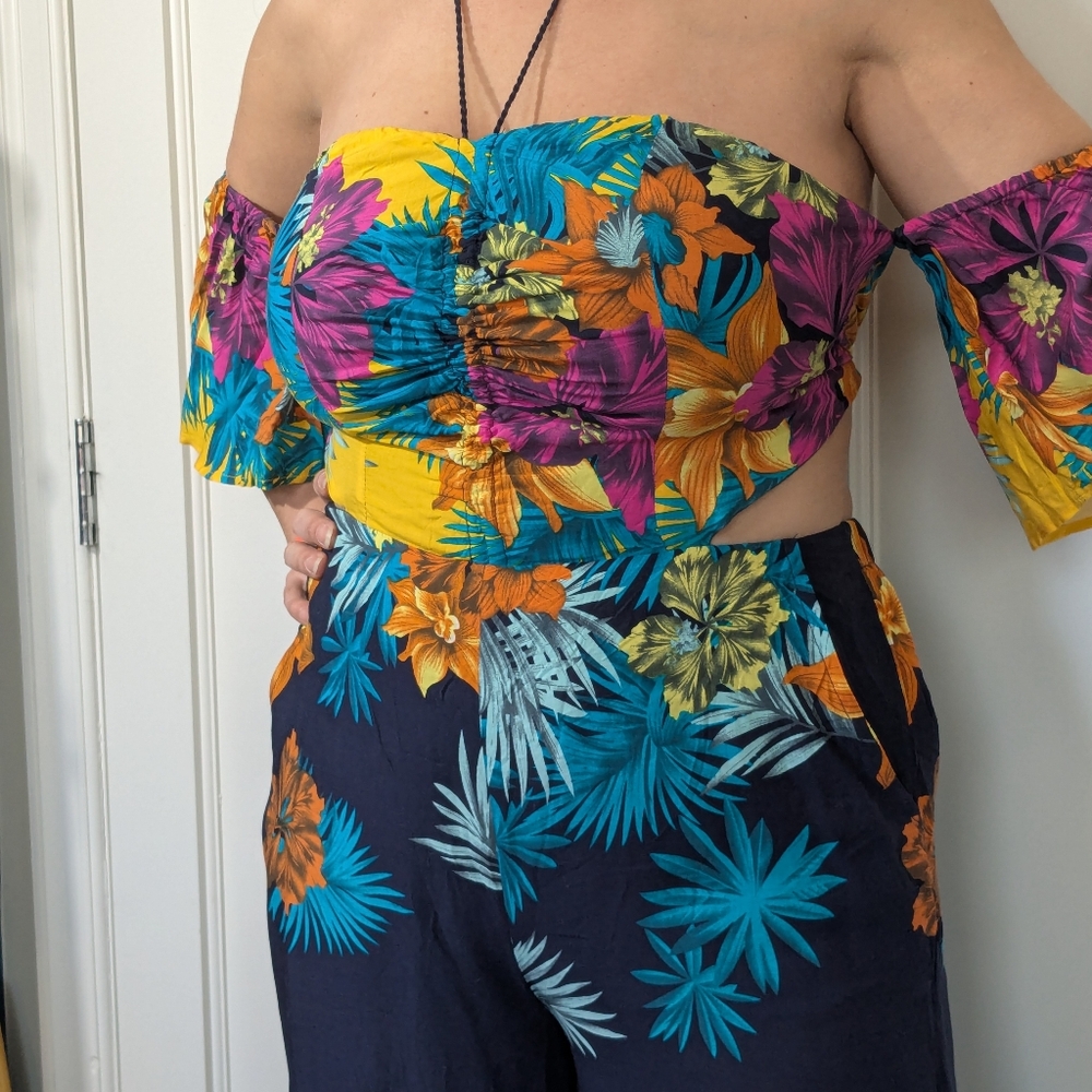 NWT Floral Jumpsuit Sz L - Picture 2 of 11
